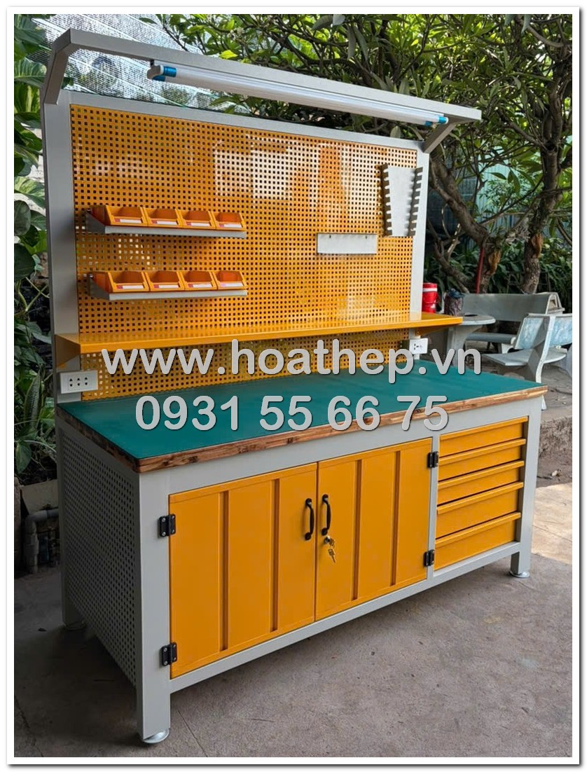 bàn nguội cơ khí, bàn thao tác có bảng treo, bàn làm việc 5 ngăn kéo, mặt bàn chống tĩnh điện 36mm, bàn có tủ chứa đồ, bàn cơ khí 1700, giá bàn nguội công nghiệp